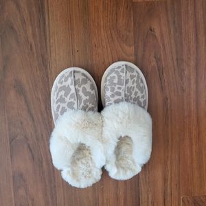 Cheetah slippers